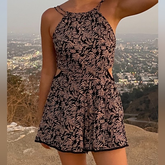 Topshop Dresses & Skirts - Topshop Tie Back Cutout Palm Print Romper in Black